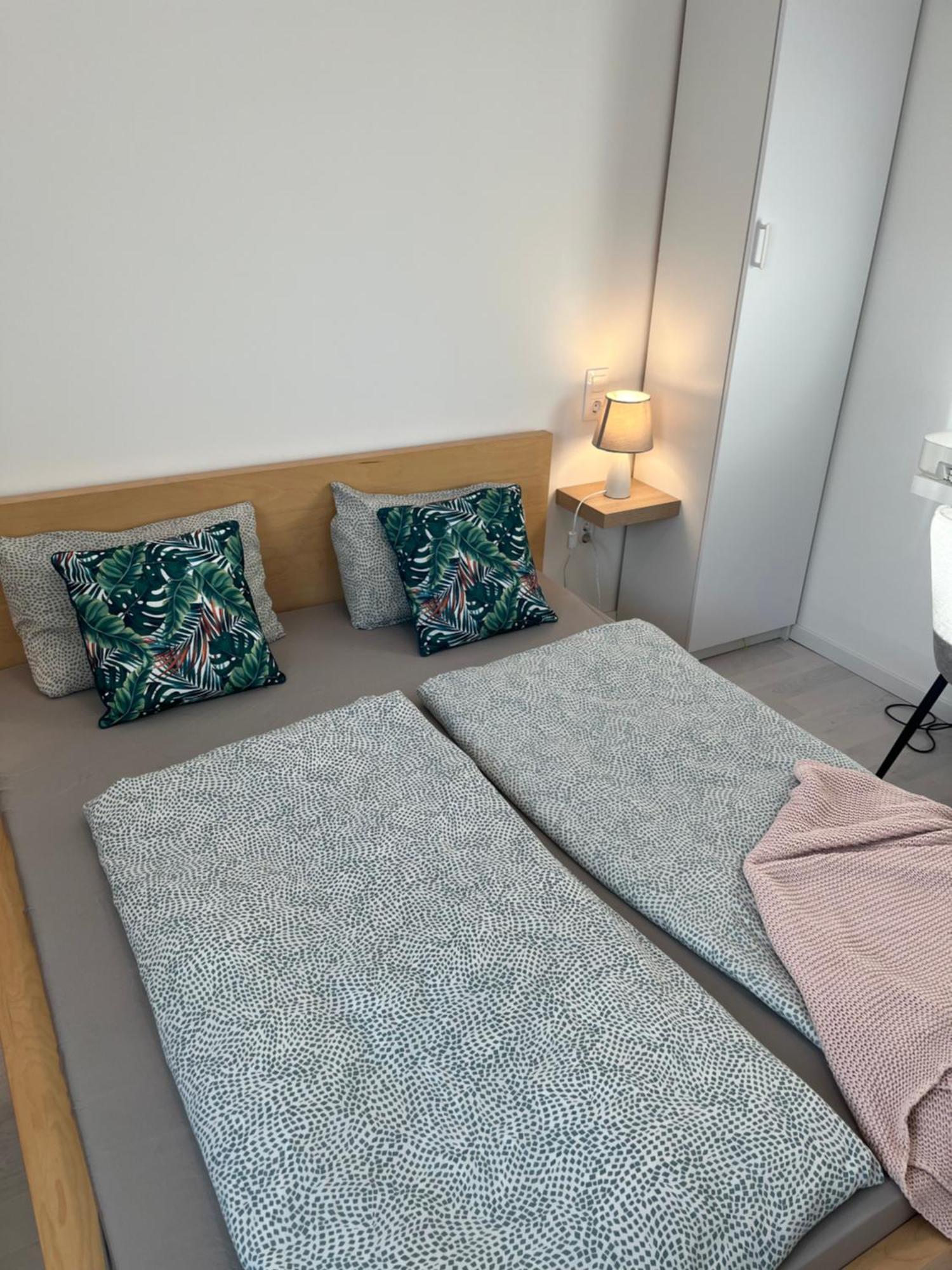 Marton Apartman Balatonszárszó Exterior foto
